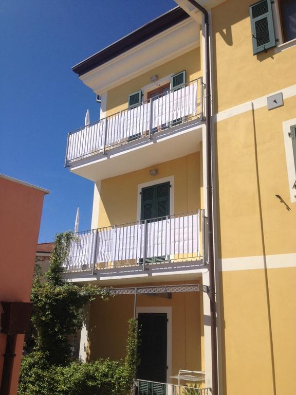 Apartmán Creuza De Ma Tellaro Exteriér fotografie